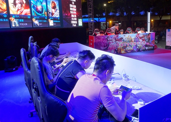 FPX战胜JDG后遭遇极端粉丝骚扰